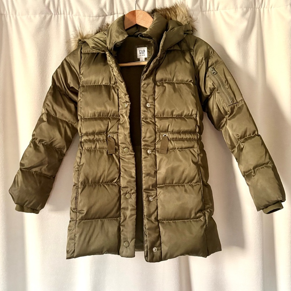GAP Kids Olive Green Puffer Jacket with Fur Lined Hood size M